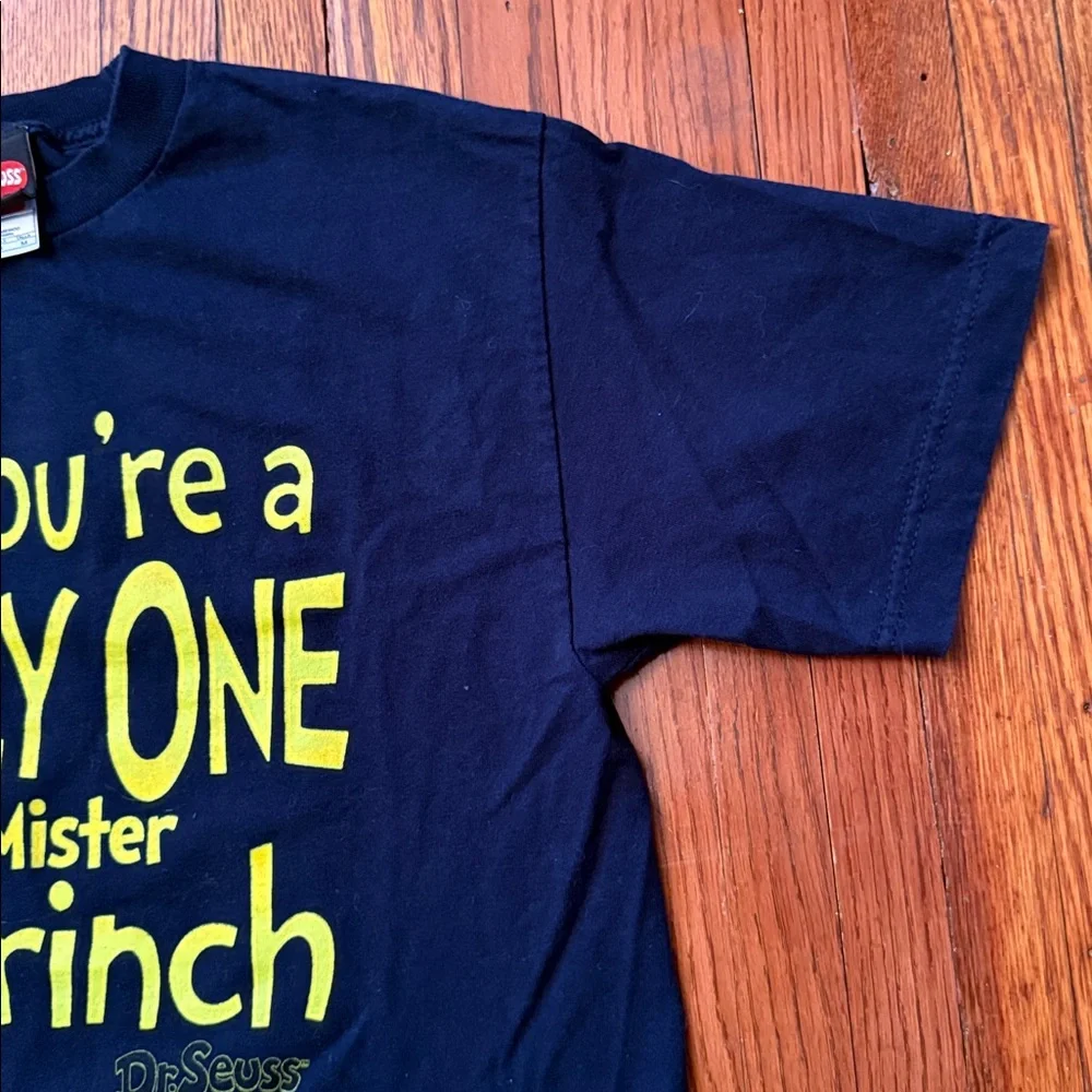 Y2K Dr. Seuss’ The Grinch Vintage T-Shirt - Picture 6 of 10